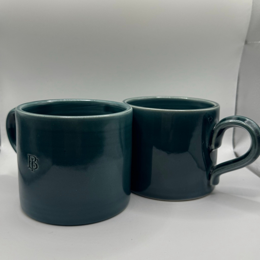 McQueen Pottery Ceramic Coffee Mugs Set of 2 Green - Picture 3 of 7